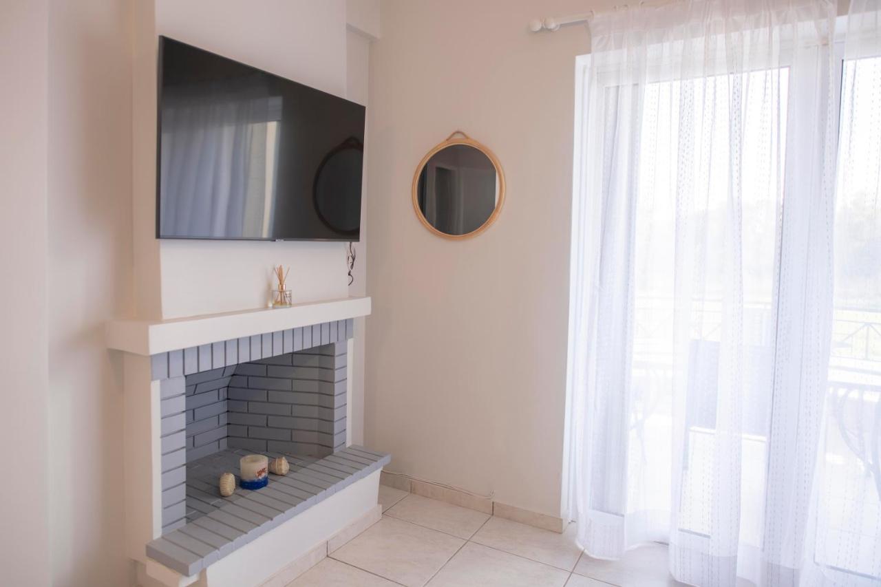 Kima: Relaxing Beach Home Next To Sparkling Waters Nea Makri Exterior photo